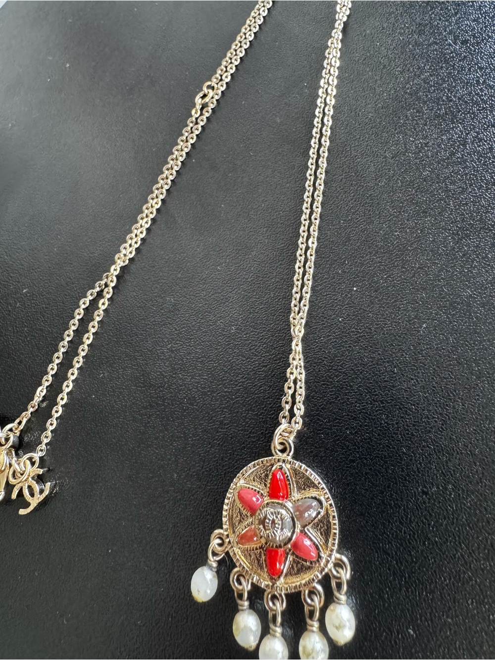 CHANEL Gripoix Gold-Tone Pendant Necklace with Red Enamel Flower and Pearl Drops - Picture 3 of 8